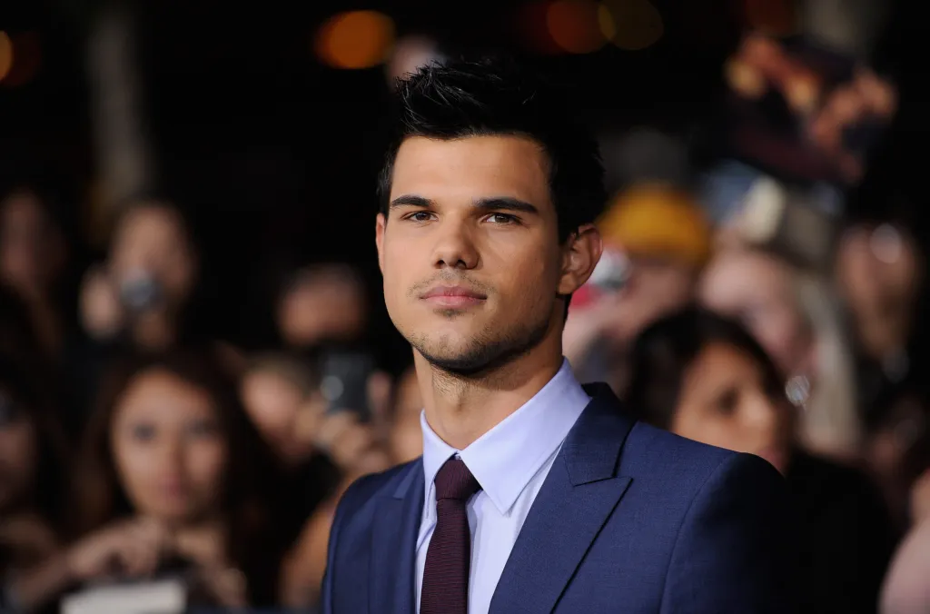 taylor lautner net worth