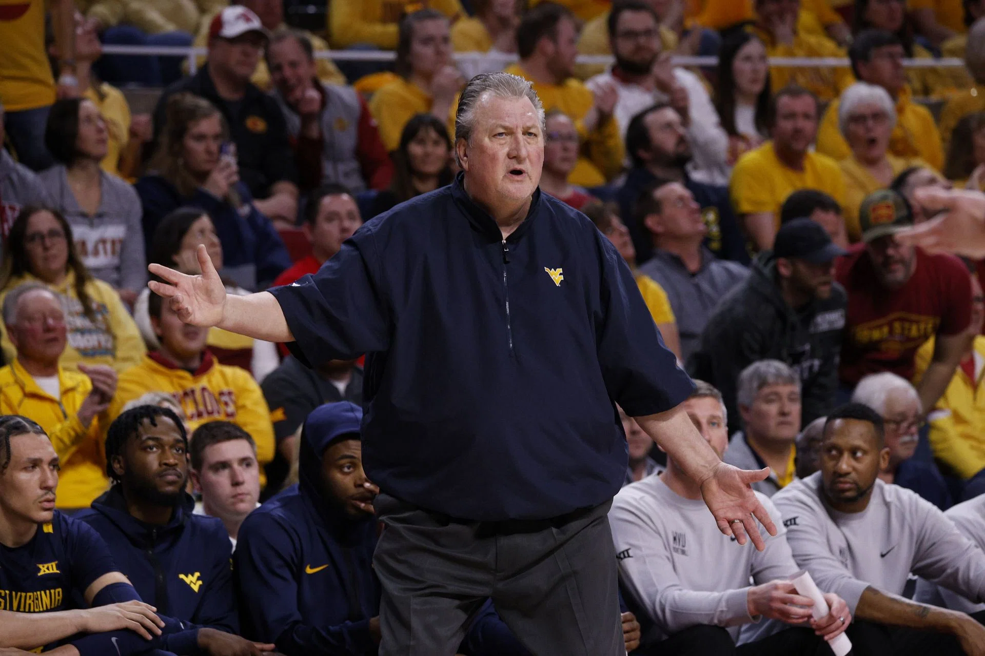 bob huggins net worth